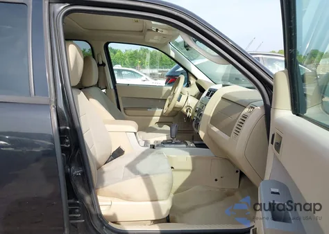 2011 Ford Escape Xlt from USA, damaged, VIN 1FMCU0D7XBKA12460